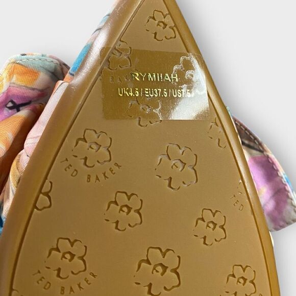 Ted Baker London Rymiiah Multicolor Art Print Court Heels w/ Bow Womens size 7.5 - Picture 9 of 12